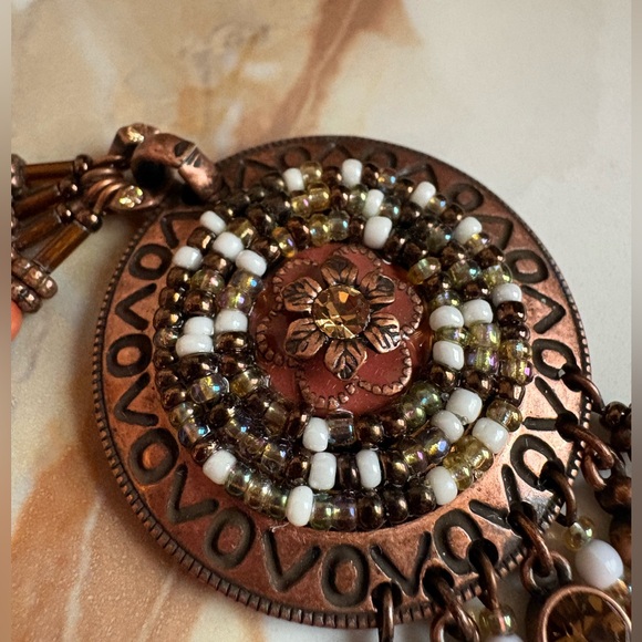 Vintage Avon Boho Medallion Necklace & Chandelier Earrings Set NIB 118 - Picture 10 of 14